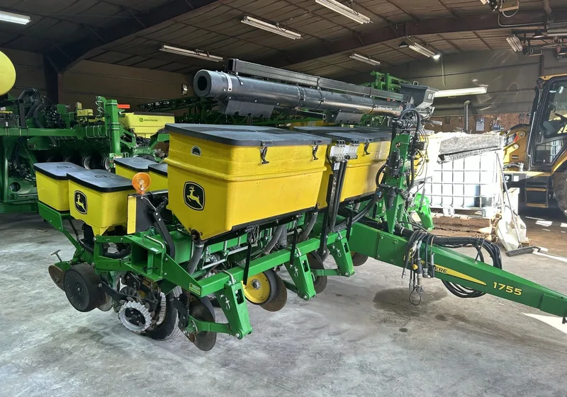 2018 John Deere 1755 — photo de l’annonce 1