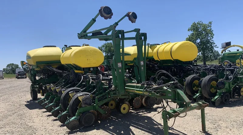 2010 John Deere 1770NT CCS (1) — photo de l’annonce 1