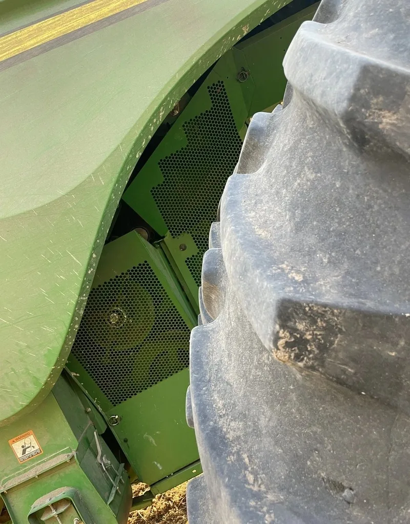 2014 John Deere S660 — listing photo 9