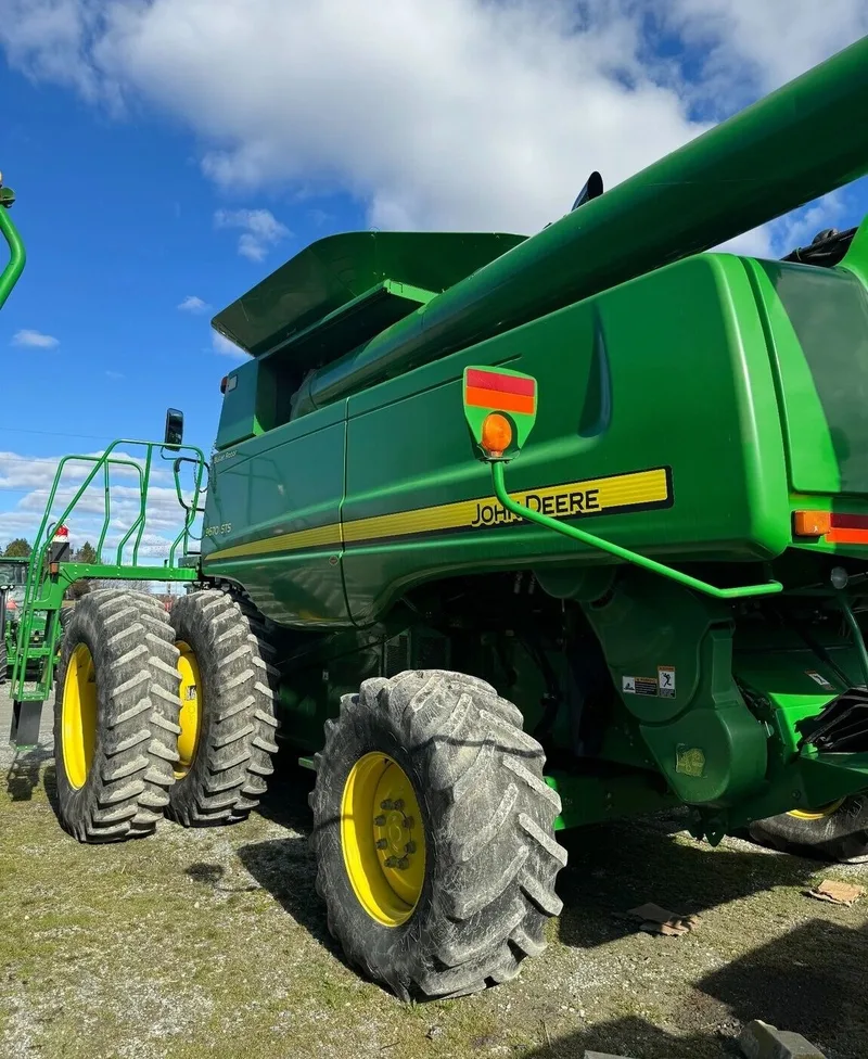 2010 John Deere 9670 STS (2) — listing photo 4