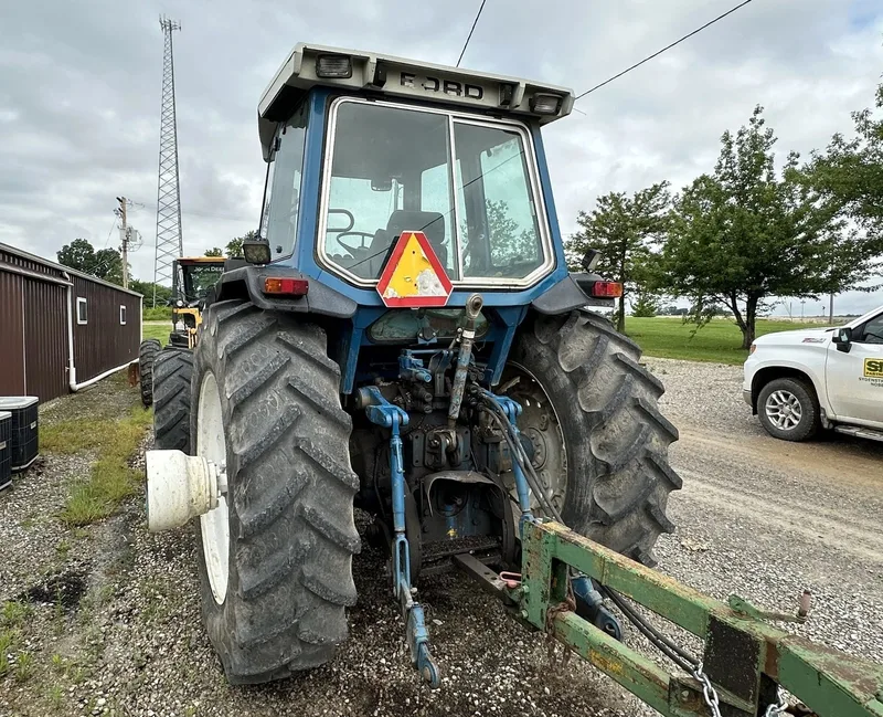 1991 Ford-New Holland 8830 — listing photo 3