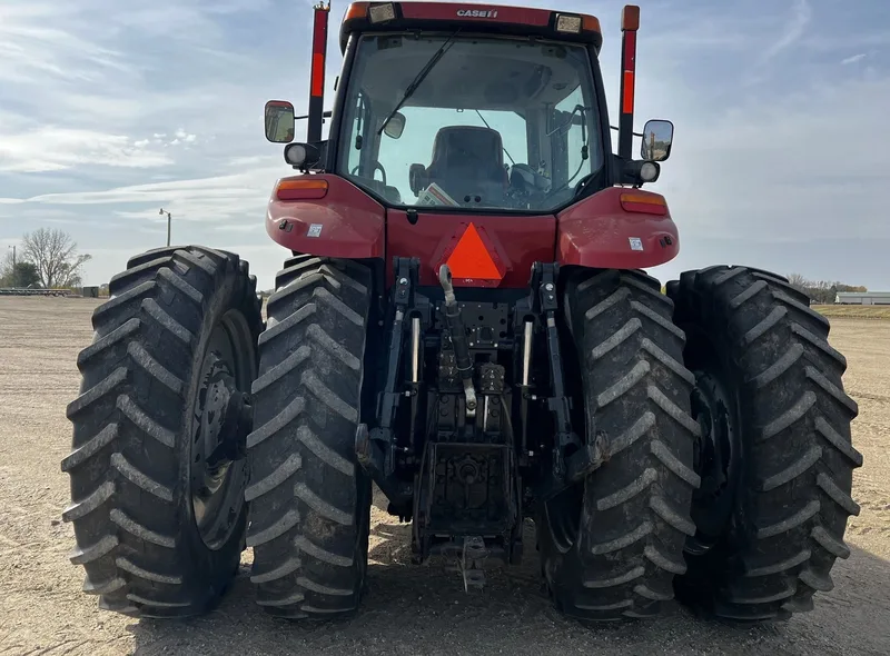 2011 Case IH Magnum 290 — listing photo 4