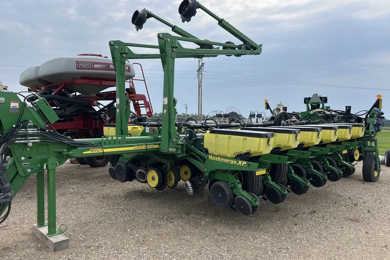 2012 John Deere 1770NT — photo de l’annonce 1