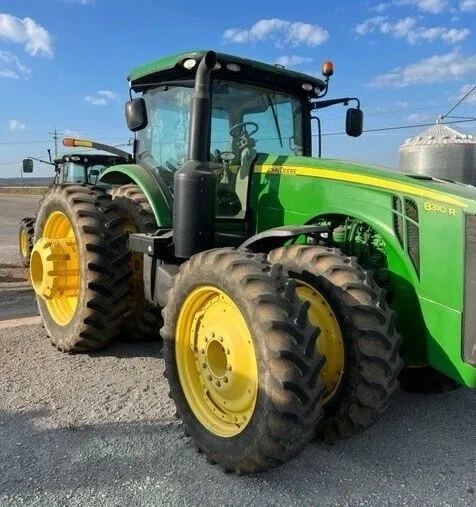 2014 John Deere 8310R — listing photo 2