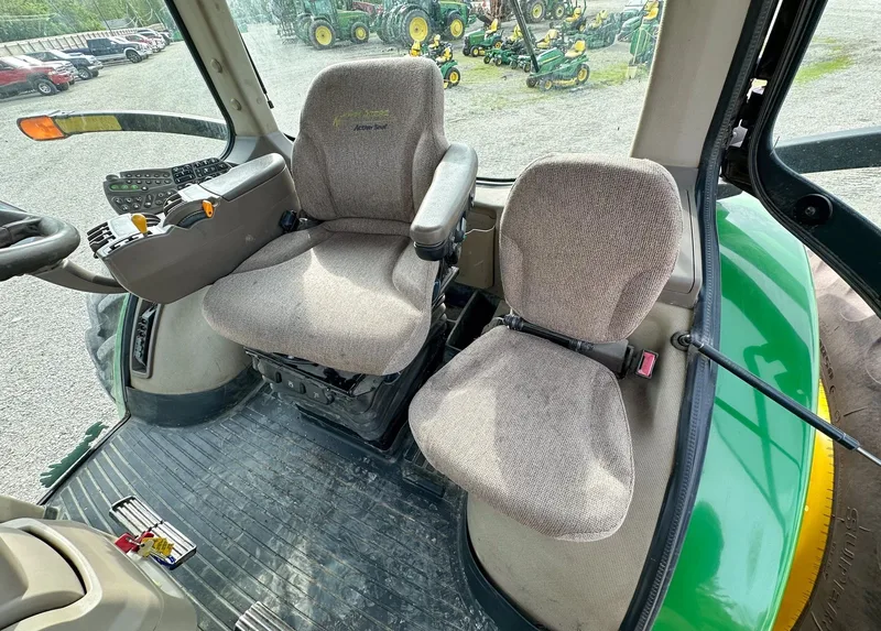 2010 John Deere 8295R (1) — listing photo 9