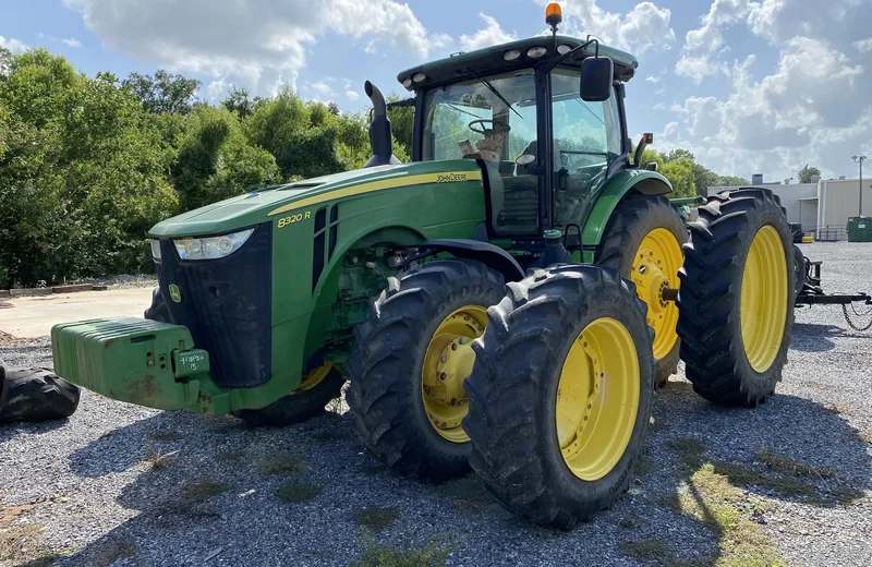 2014 John Deere 8320R — photo de l’annonce 2