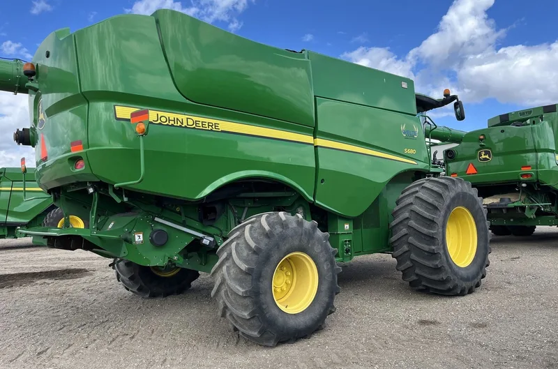 2012 John Deere S680 (1) — listing photo 9