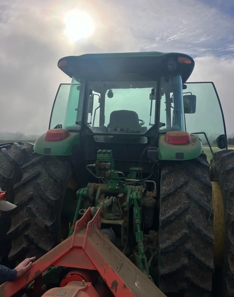 2014 John Deere 6140D — listing photo 3