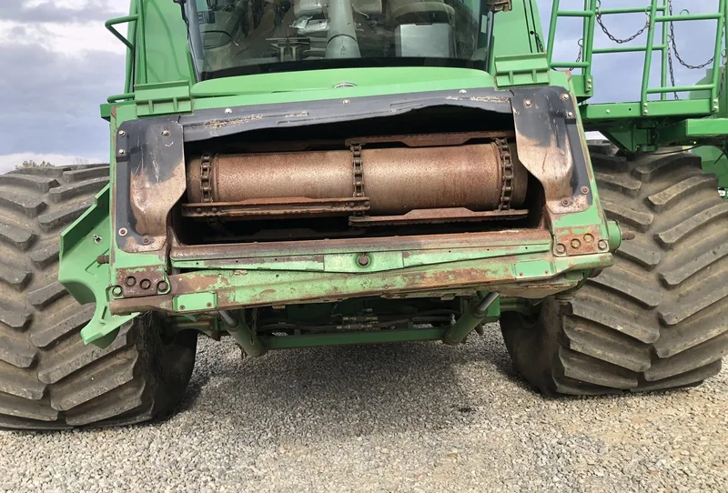 2012 John Deere S680 — listing photo 6