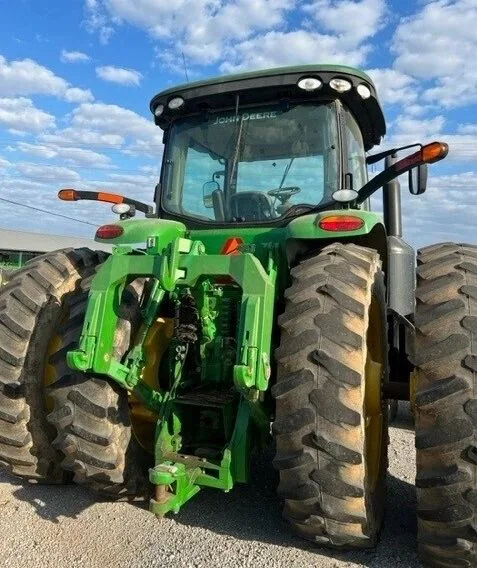 2014 John Deere 8310R — listing photo 3