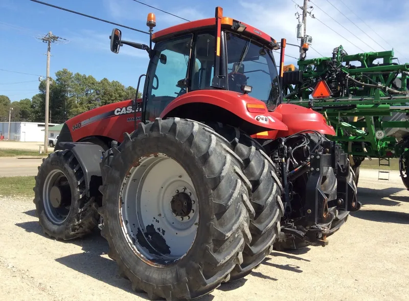 2011 Case IH Magnum 340 — listing photo 2