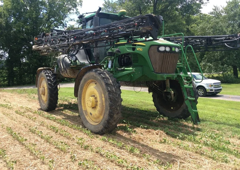 2010 John Deere 4730 — photo de l’annonce 1