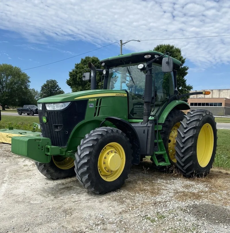 2011 John Deere 7200R — listing photo 2