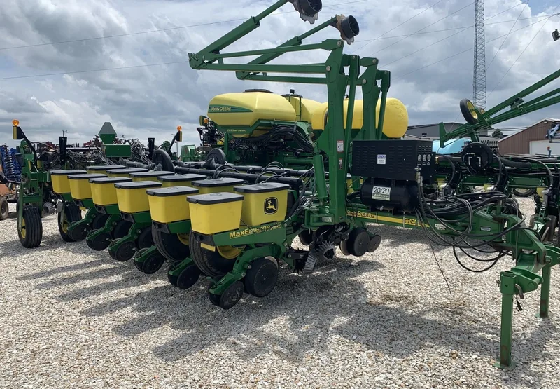 2009 John Deere 1770NT (2) — photo de l’annonce 1