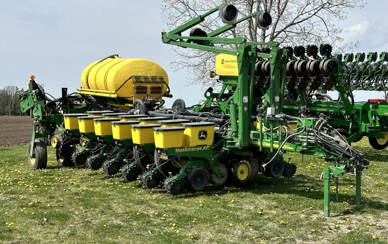 2011 John Deere 1770NT (2) — photo de l’annonce 1