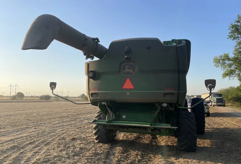 2014 John Deere S660 — listing photo 6