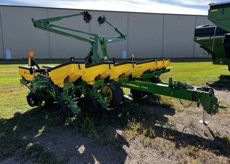 2024 John Deere 1765 — photo de l’annonce 1