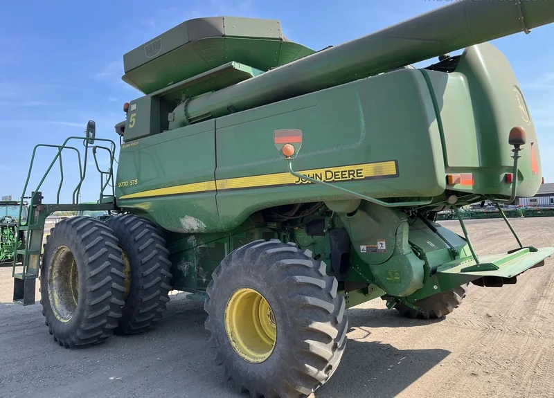 2010 John Deere 9770 STS (1) — photo de l’annonce 2
