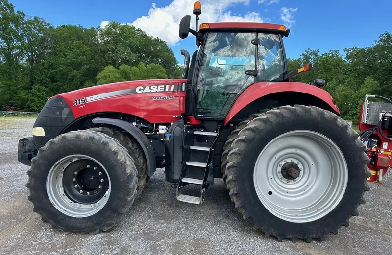 2014 Case IH 315 MAGNUM — listing photo 9