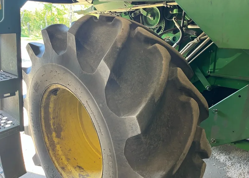1990 John Deere 9600 — photo de l’annonce 8
