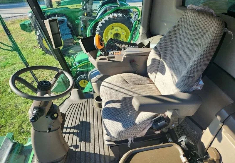 2016 John Deere S660 — listing photo 4